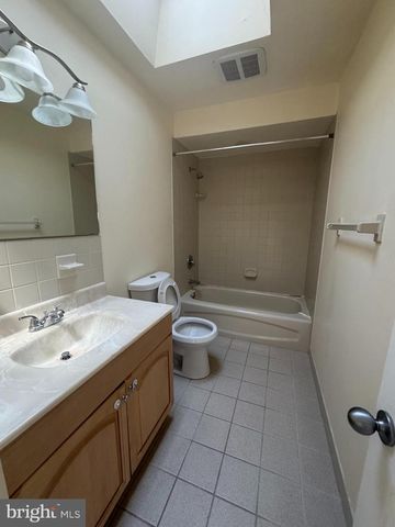 4215 LANSING ST, Philadelphia, PA 19136