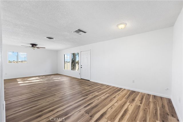 8443 Dogbane, California City, CA 93505