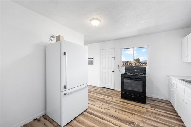 8443 Dogbane, California City, CA 93505