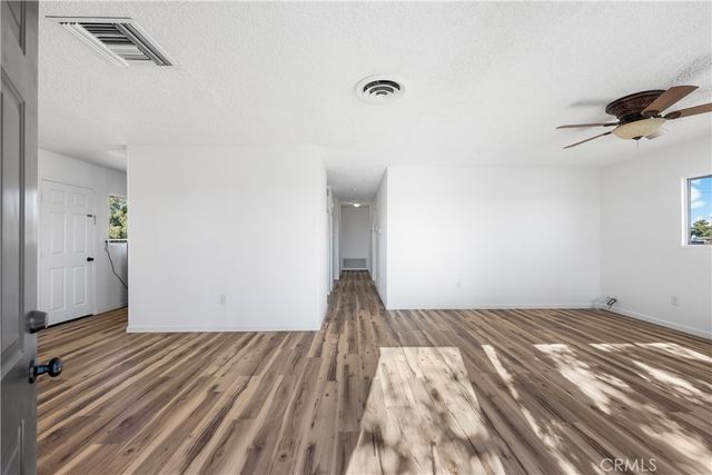 8443 Dogbane, California City, CA 93505