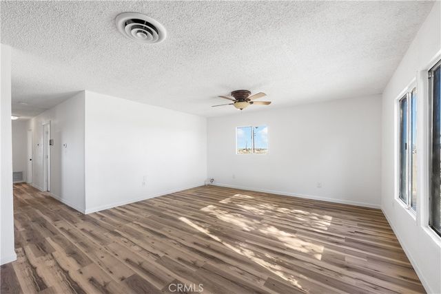8443 Dogbane, California City, CA 93505