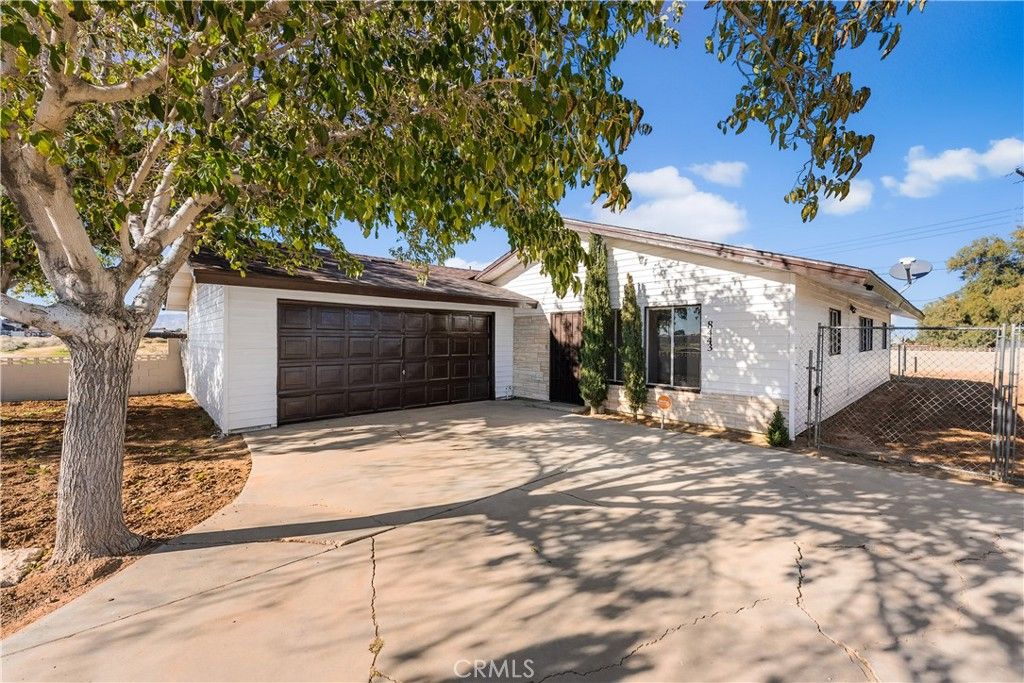 8443 Dogbane, California City, CA 93505