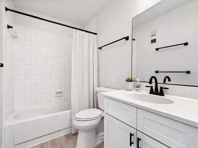 5970 80TH STREET N 102, St Petersburg, FL 33709