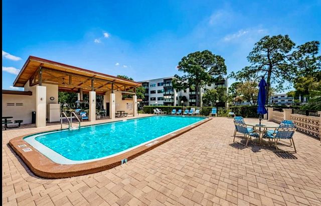 5970 80TH STREET N 102, St Petersburg, FL 33709