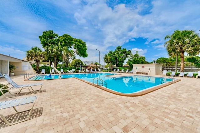 5970 80TH STREET N 102, St Petersburg, FL 33709