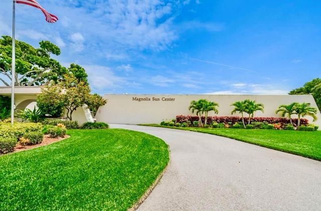 5970 80TH STREET N 102, St Petersburg, FL 33709