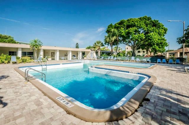 5970 80TH STREET N 102, St Petersburg, FL 33709