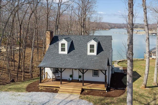 1009 Guardian Circle, Huddleston, VA 24104