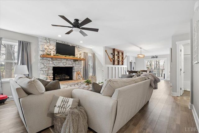 1009 Guardian Circle, Huddleston, VA 24104