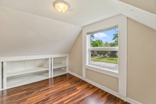 6412 Washington Avenue, Windsor Heights, IA 50324