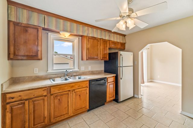 6412 Washington Avenue, Windsor Heights, IA 50324