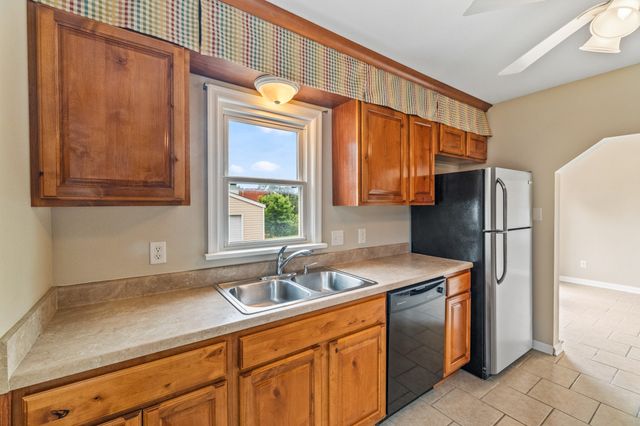 6412 Washington Avenue, Windsor Heights, IA 50324