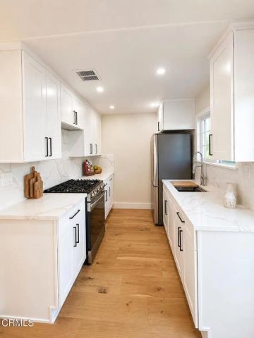 404 Arcade Drive, Ventura, CA 93003
