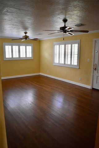 2200 E GORE STREET, Orlando, FL 32806