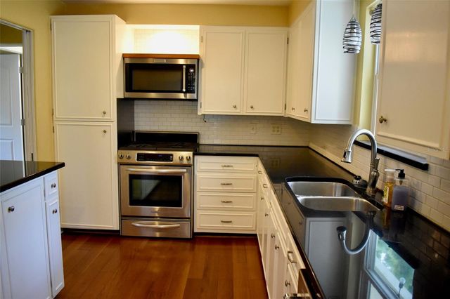 2200 E GORE STREET, Orlando, FL 32806