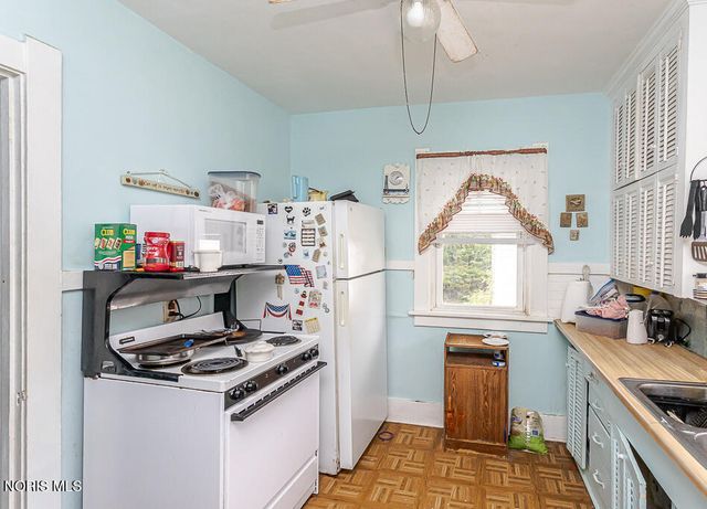 3863 Upton Avenue, Toledo, OH 43613