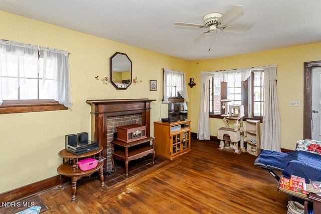 3863 Upton Avenue, Toledo, OH 43613