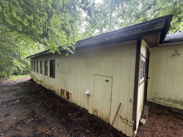1366 Bandy Rd, Ashland City, TN 37015