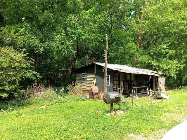 1366 Bandy Rd, Ashland City, TN 37015