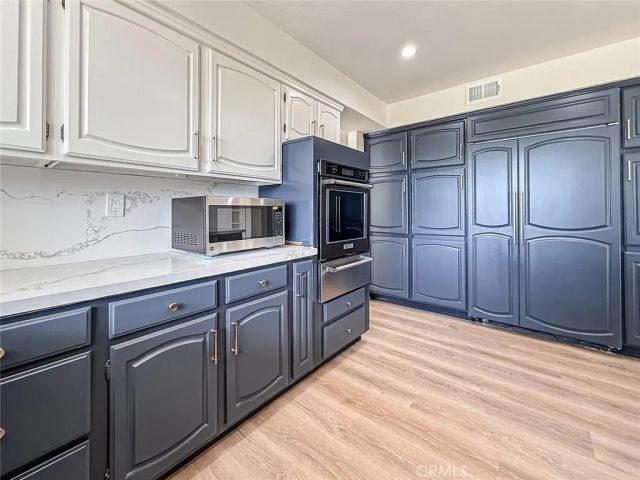 27014 Helmond Drive, Calabasas, CA 91301