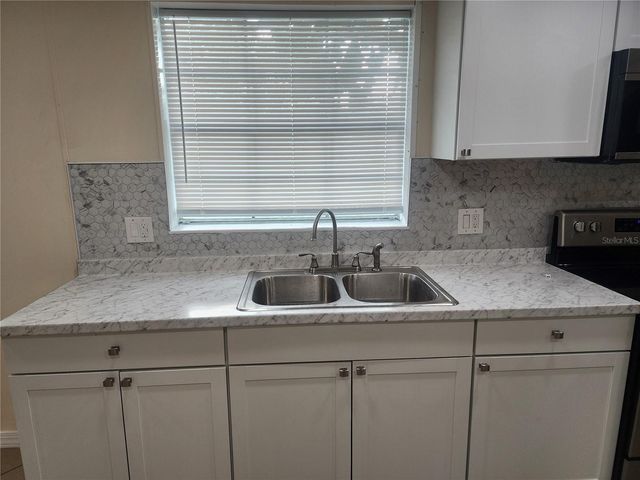 1209 BLUE SKY PLACE, Dover, FL 33527
