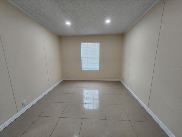 1209 BLUE SKY PLACE, Dover, FL 33527