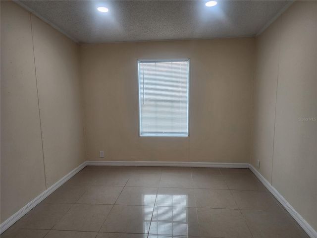 1209 BLUE SKY PLACE, Dover, FL 33527