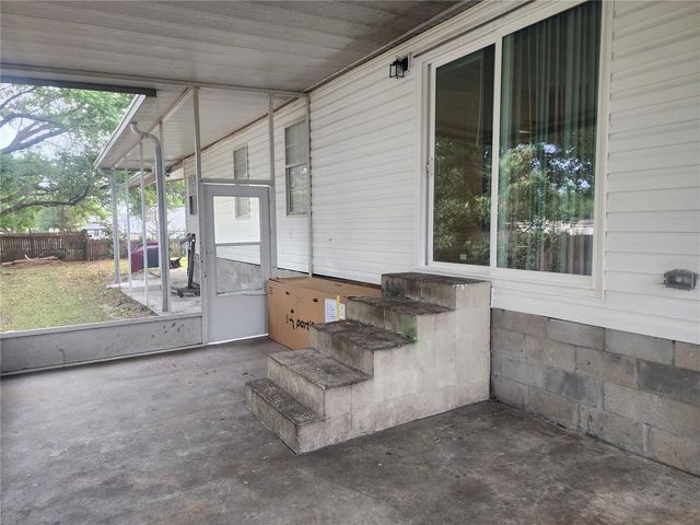 1209 BLUE SKY PLACE, Dover, FL 33527