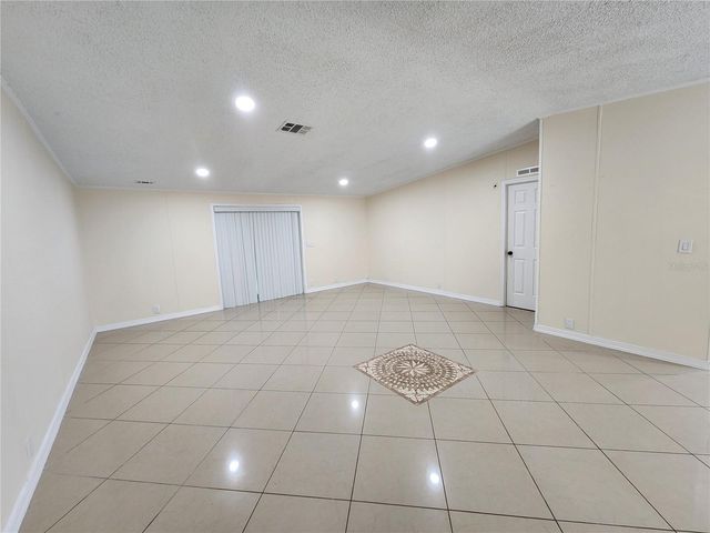1209 BLUE SKY PLACE, Dover, FL 33527