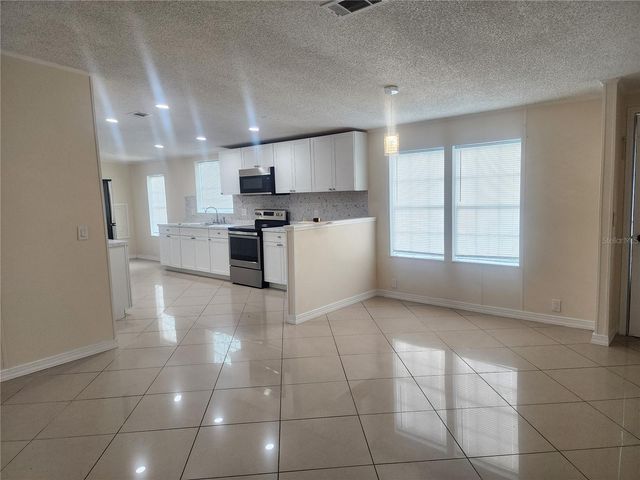 1209 BLUE SKY PLACE, Dover, FL 33527
