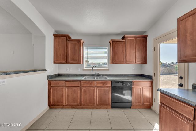 14453 Antwerp Drive, Horizon City, TX 79928