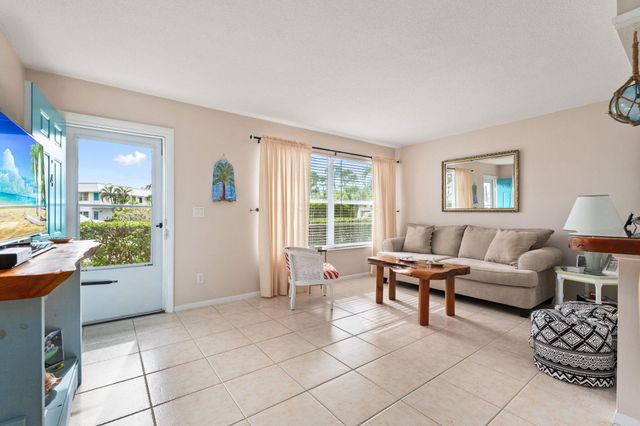 2929 SE Ocean Boulevard 104-4, Stuart, FL 34996