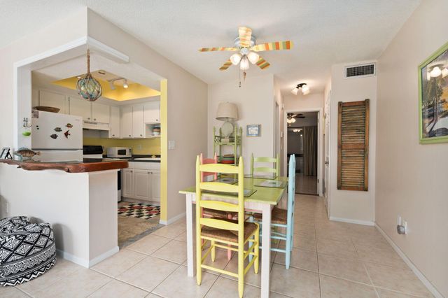 2929 SE Ocean Boulevard 104-4, Stuart, FL 34996