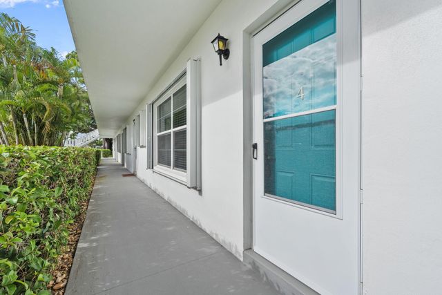 2929 SE Ocean Boulevard 104-4, Stuart, FL 34996