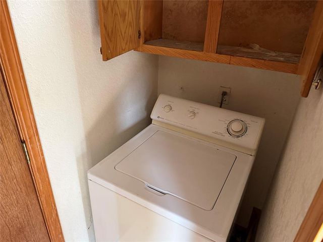 1032 Cambridge Court, Moore, OK 73160