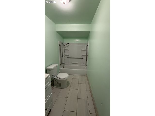 1106 S RIVER St, Newberg, OR 97132