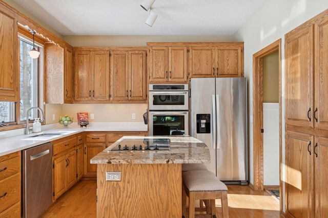 13850 Pennock Avenue, Apple Valley, MN 55124