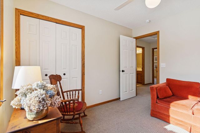 13850 Pennock Avenue, Apple Valley, MN 55124