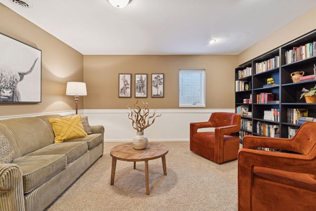 13850 Pennock Avenue, Apple Valley, MN 55124