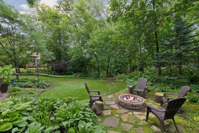 13850 Pennock Avenue, Apple Valley, MN 55124