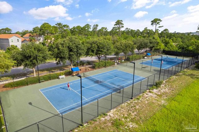 612 Lost Key Dr 405B, Pensacola, FL 32507