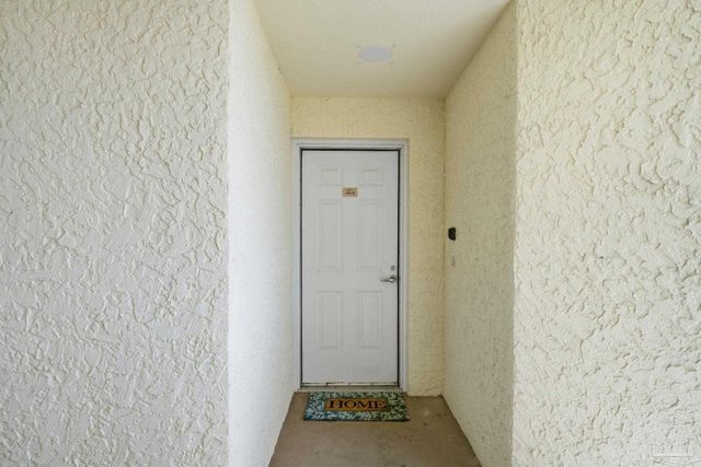 612 Lost Key Dr 405B, Pensacola, FL 32507