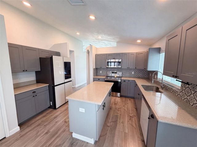 3800 SEMINOLE DRIVE, Orlando, FL 32812
