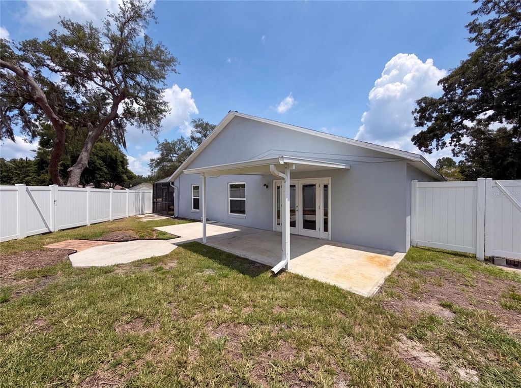 Image 5 of property listing at 3800 SEMINOLE DRIVE, Orlando, FL 32812