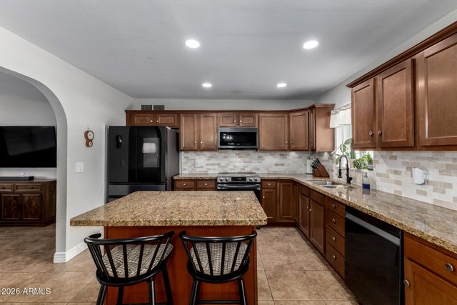 636 E KNOLL Street, Mesa, AZ 85203