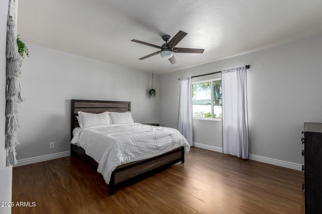 636 E KNOLL Street, Mesa, AZ 85203