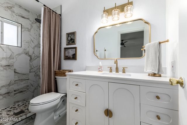 636 E KNOLL Street, Mesa, AZ 85203