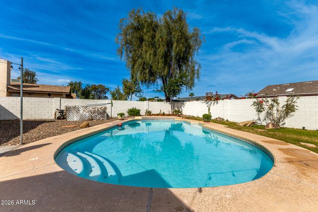 636 E KNOLL Street, Mesa, AZ 85203