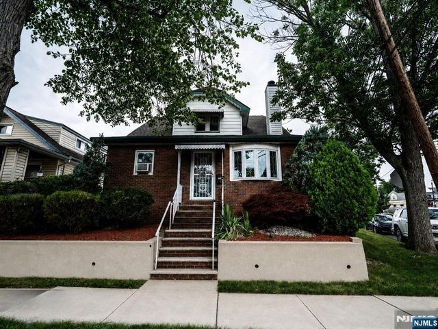 220 Clinton Avenue, Clifton, NJ 07011