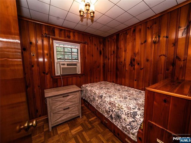 220 Clinton Avenue, Clifton, NJ 07011